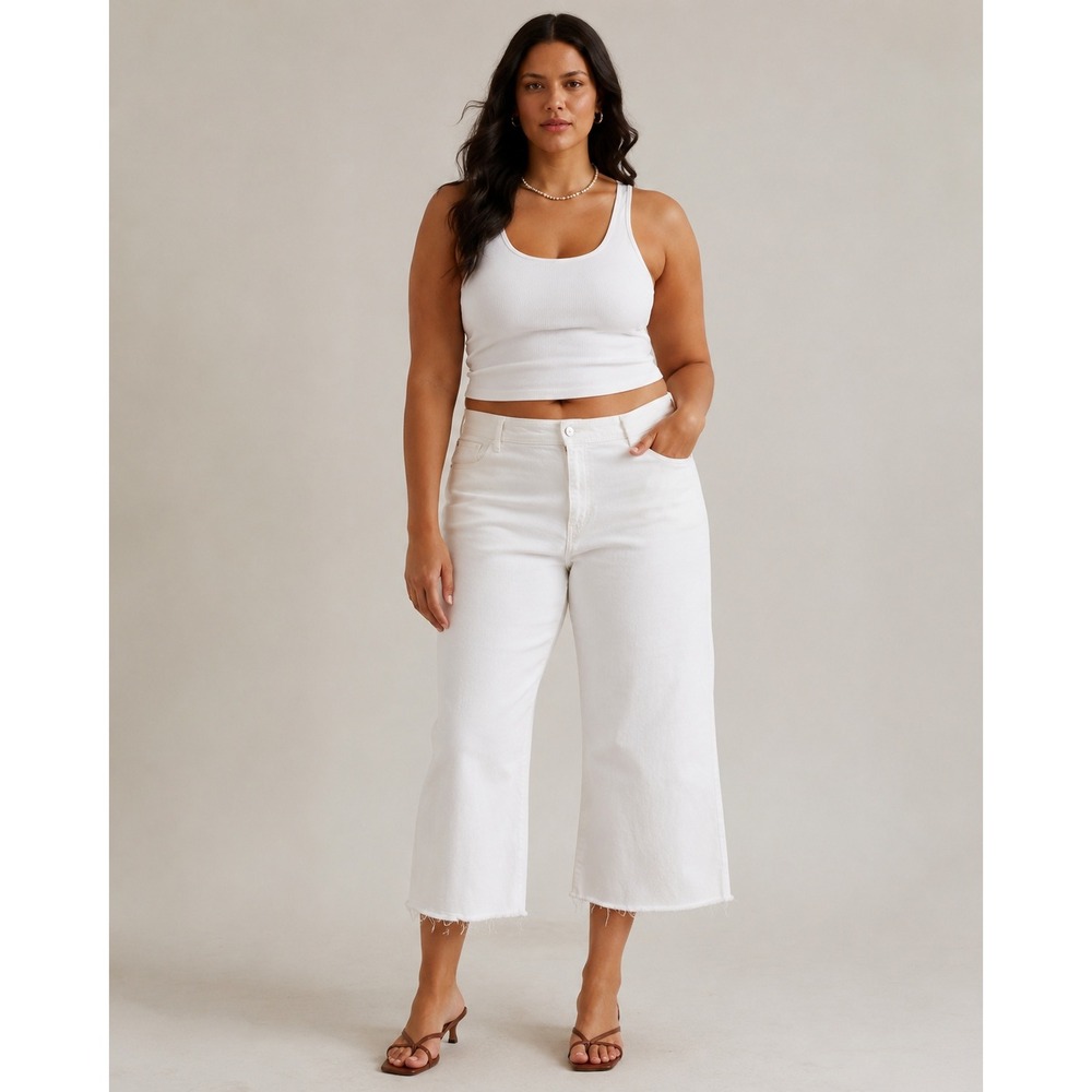 Universal Thread Sailor Wide Leg Jeans Women's 14 White High Rise Crop Raw Hem